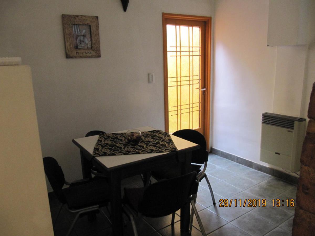 Apart Casas Del Centro El Calafate Exterior foto